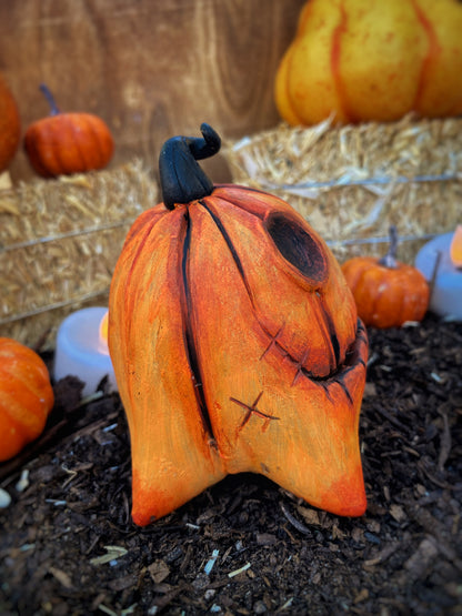 Fang Pumpkin Puppy Sculpture 🎃