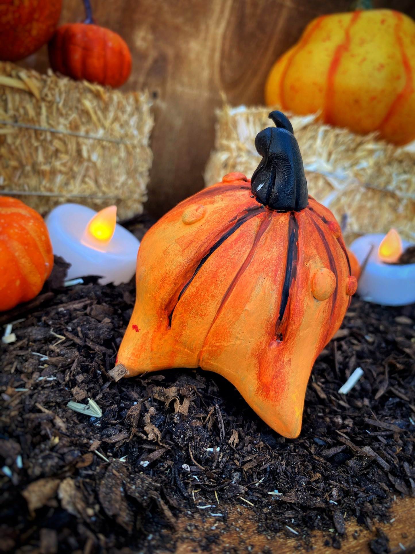 Freddie Pumpkin Puppy Sculpture 🎃