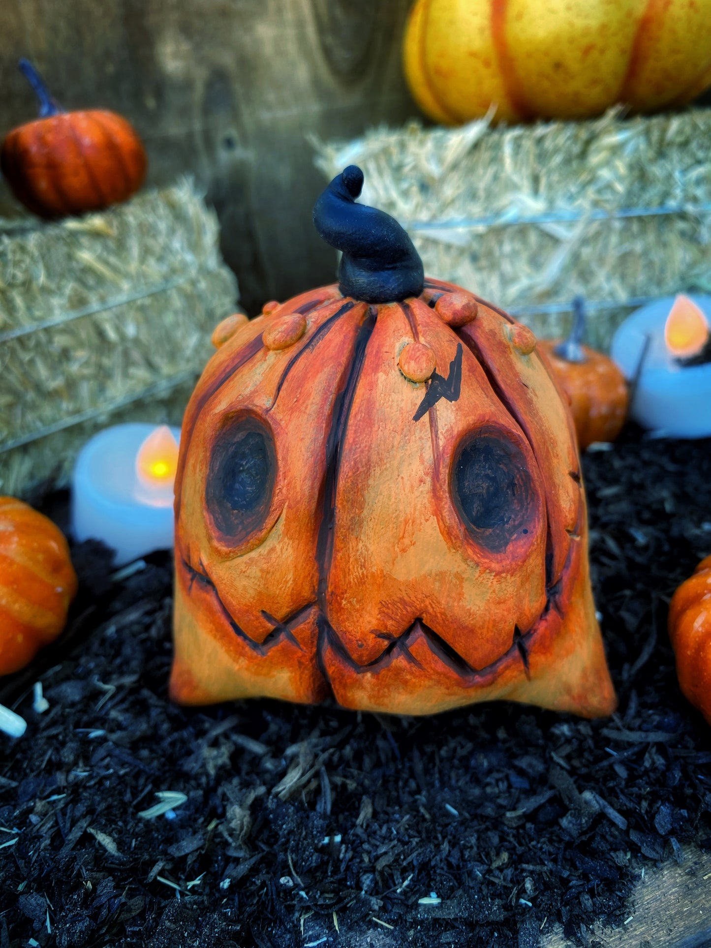 Harry the Pumkin Puppy Sculpture 🎃