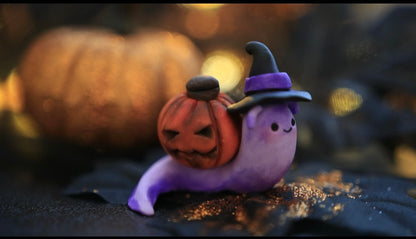 Witch Pumpkin Snail Friend